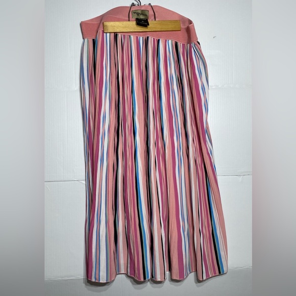 J-1#12 PLEATED SKIRT BRAND METROWEAR SIZES XL - Picture 3 of 8